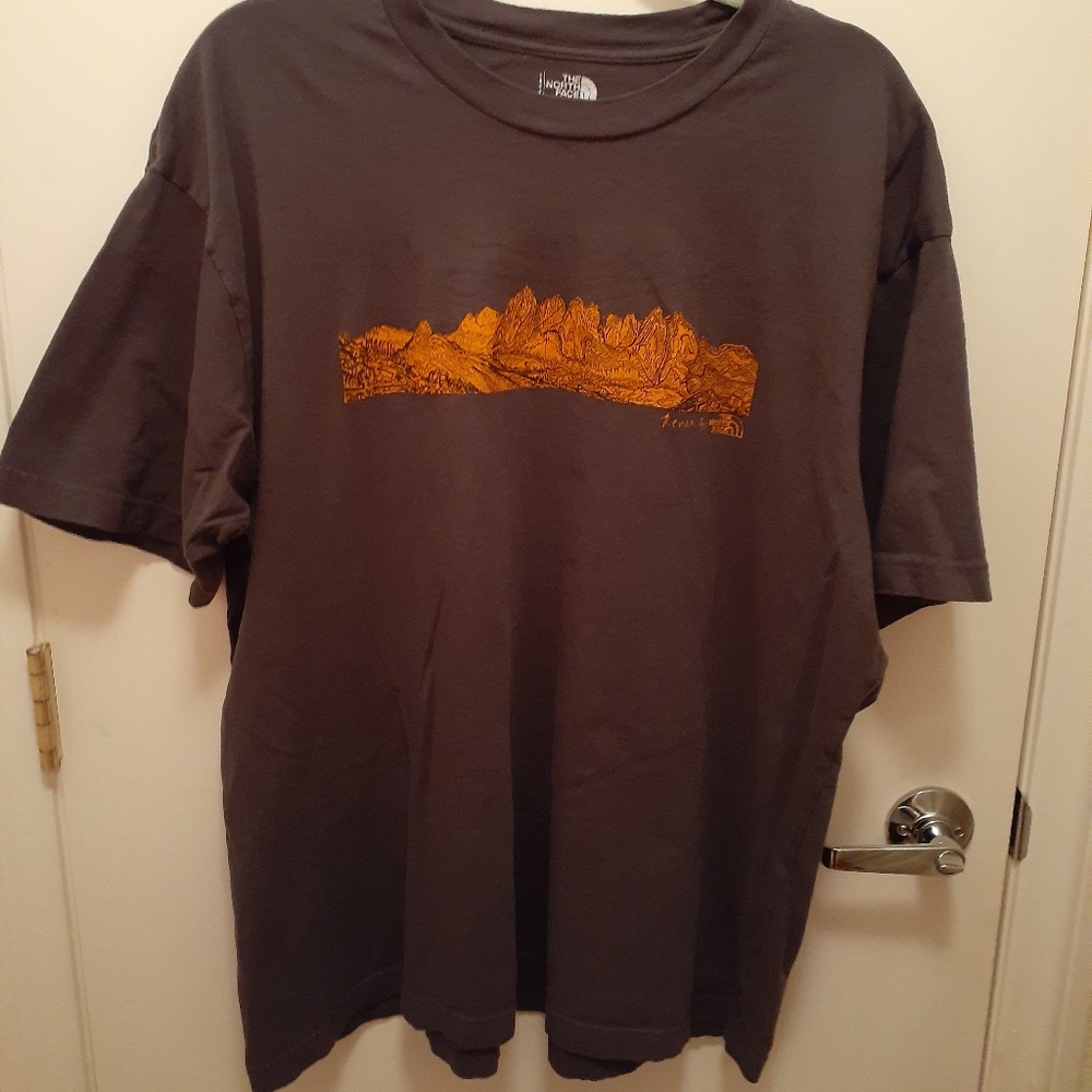 The north face 1968 desert scene tshirt size XXL